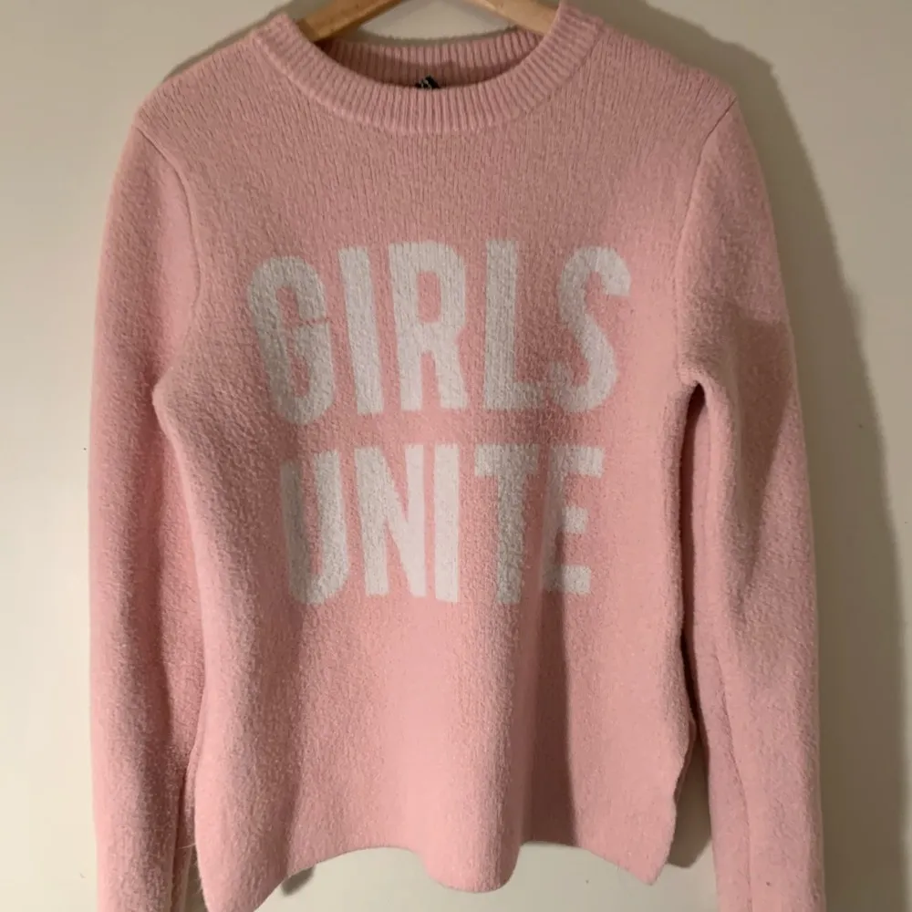 Girls Unite size XS - Image 2