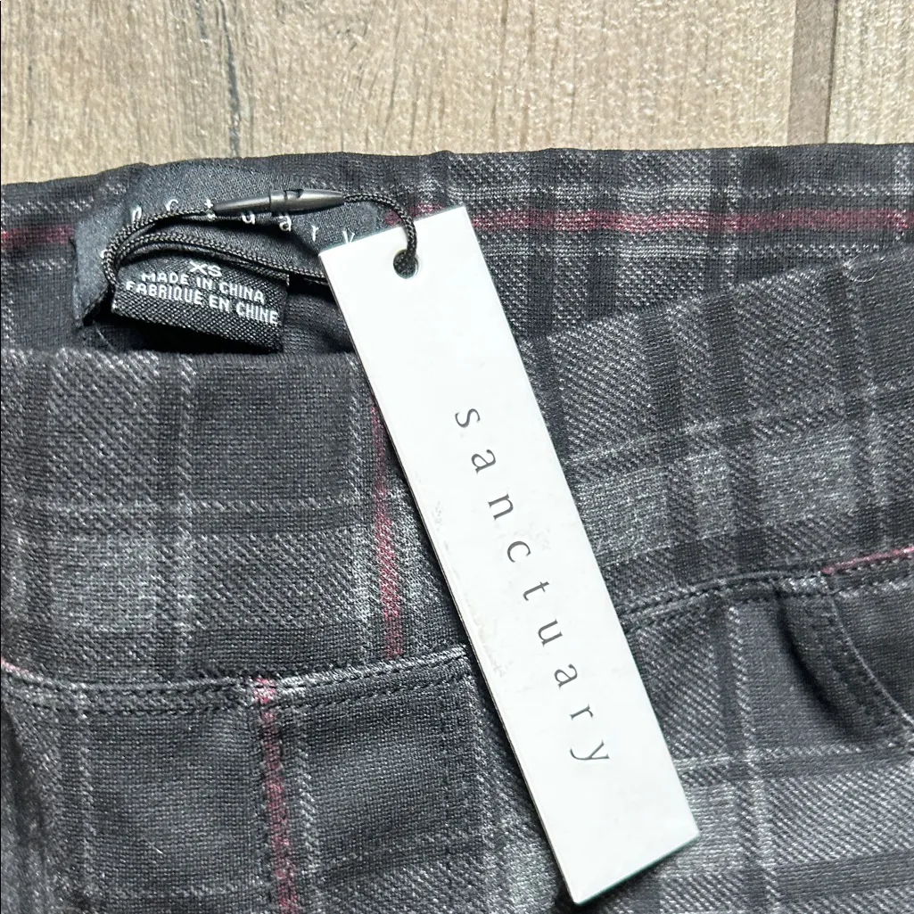 Sanctuary Black and Gray Plaid Pants - Image 3
