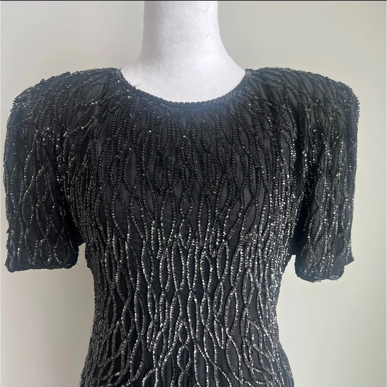 Silky Nites Dress woman's Medium Glamorous Black Beaded Sequin Short Sleeve - Image 4