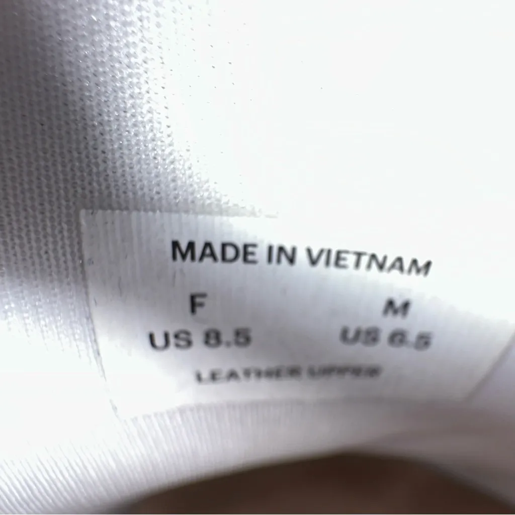 EUC EVERLANE ReLeather White Leather Unisex Sneakers with Gum Sole - F8.5/M6.5 - Image 9