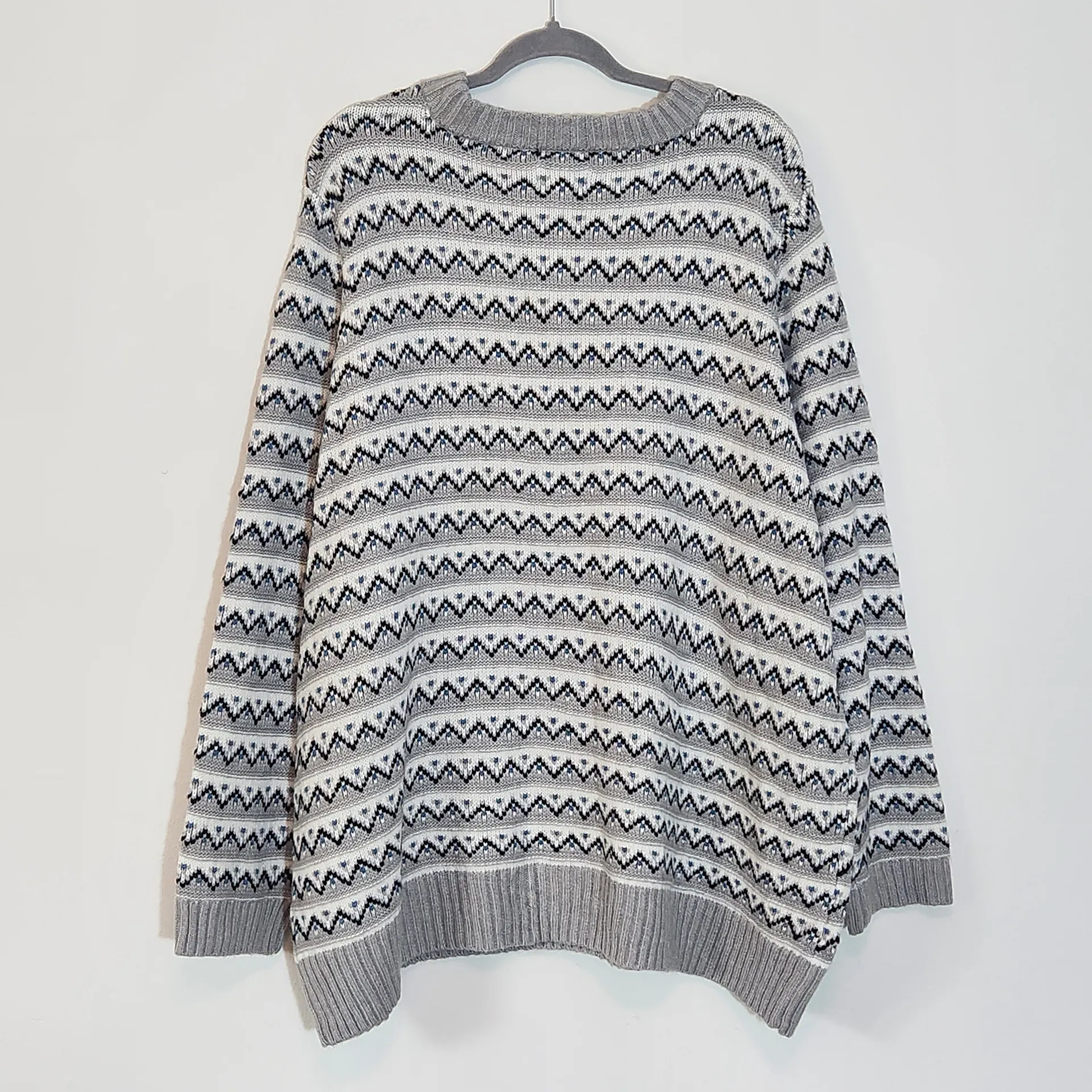 Croft & Barrow Gray Print Knit Sweater NWT Size 3X Gray and Black Sweater - Image 4
