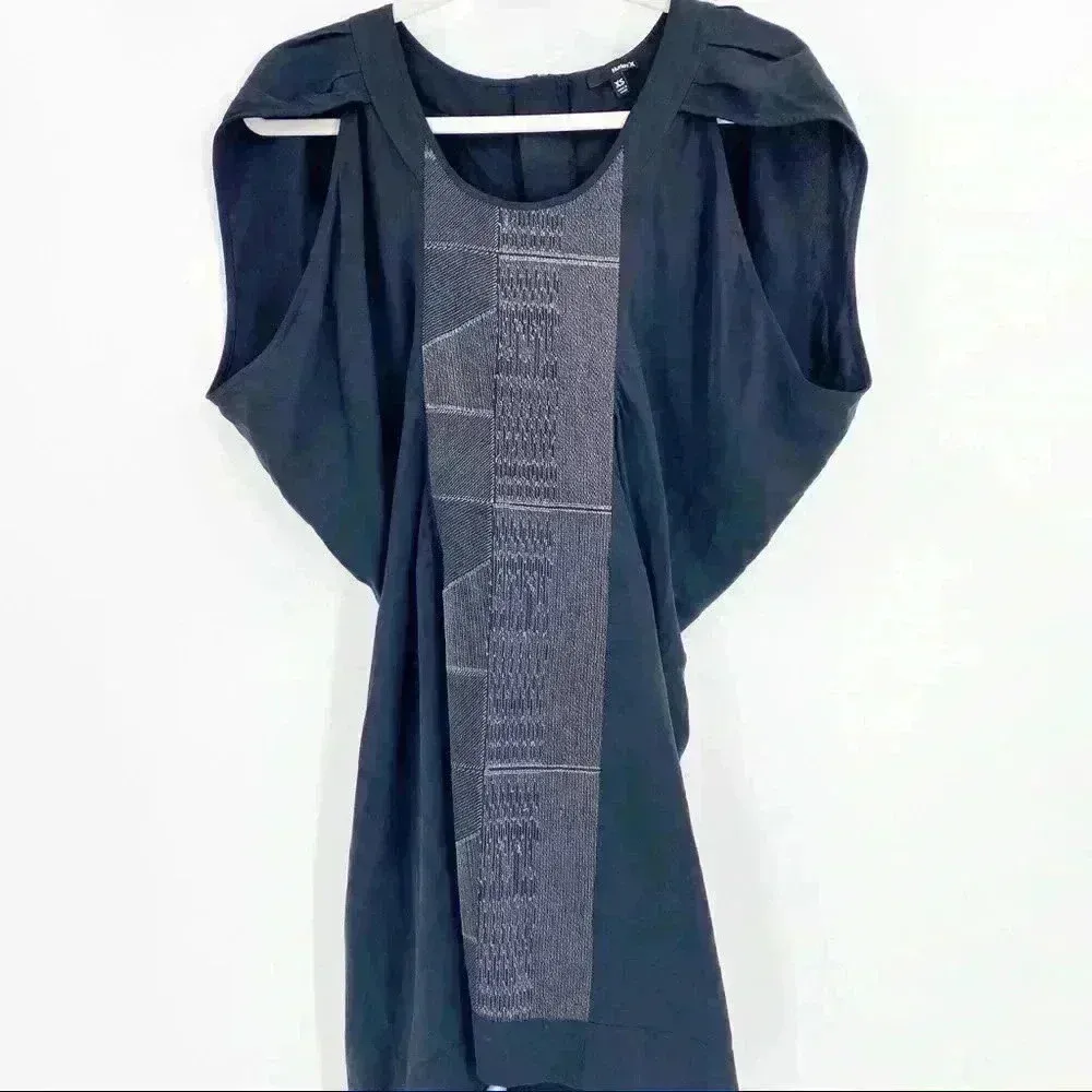 Hurley Silk Embroidered‎ Batwing Style Sleeves XS - Image 7