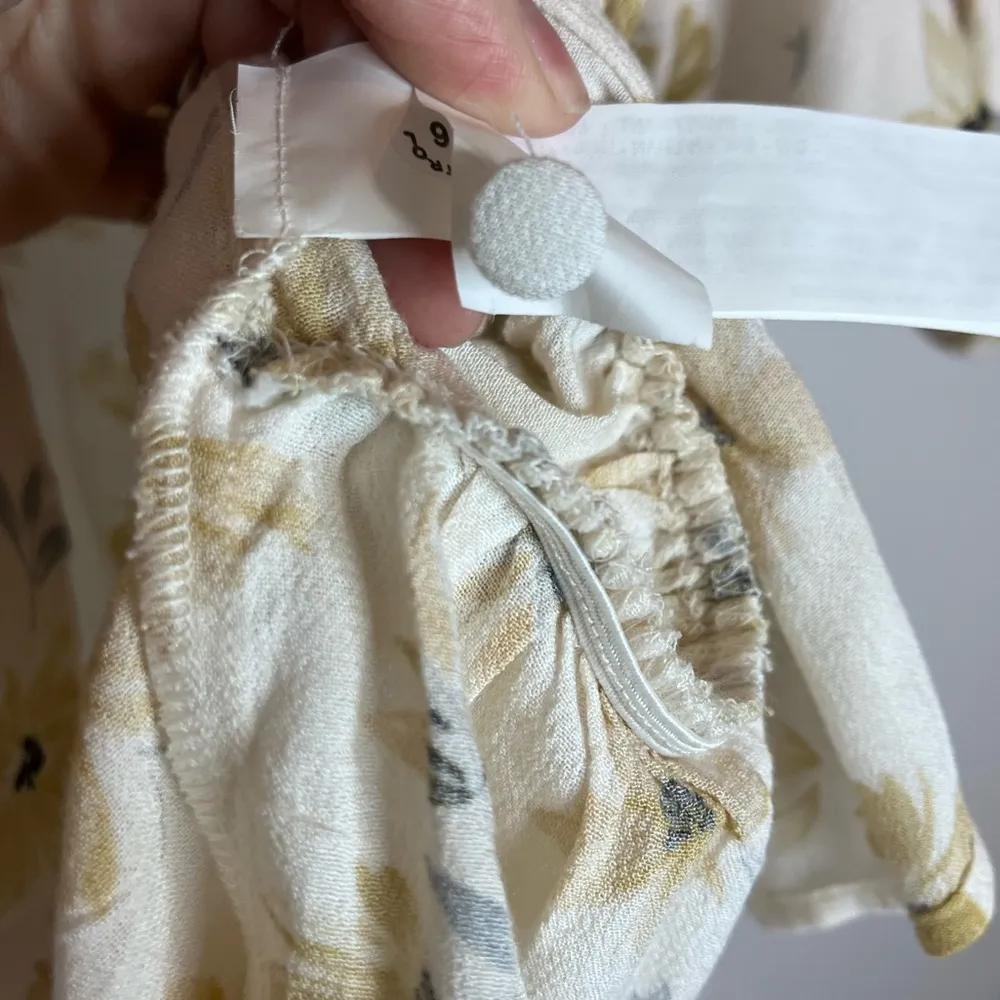 Zara Puff Sleeve Floral Button Front Top XS - Image 10