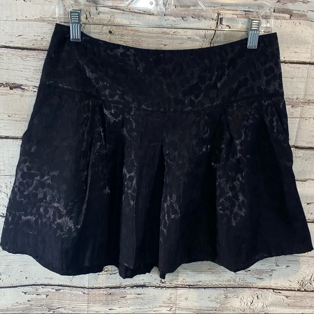 GUESS JEANS 	Black Leopard Jacquard Fit & Flare Pleated Mini Skirt-27 - Image 4