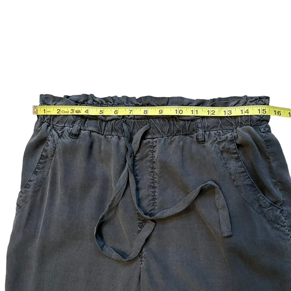 Bella Dahl Ruffle Drawstring Waistline Pull On Cropped Pant Frayed Hem, … - Image 9