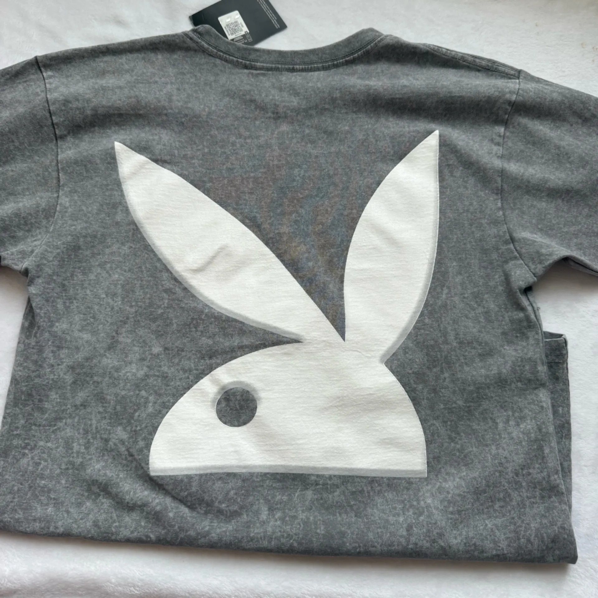 New unisex Playboy gray Tshirt size medium - Image 4