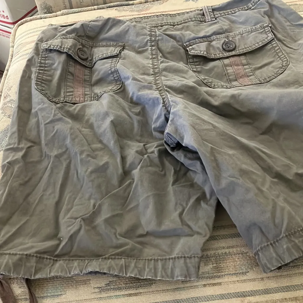 FINAL MARKDOWN St. John’s bay shorts 6p - Image 4