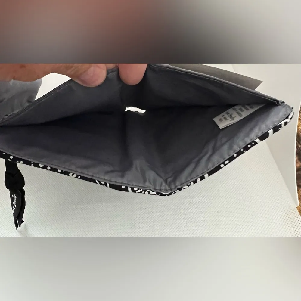 Vera Bradley | ladies Stellar Paisley RFID Euro trifold wallet. - Image 13