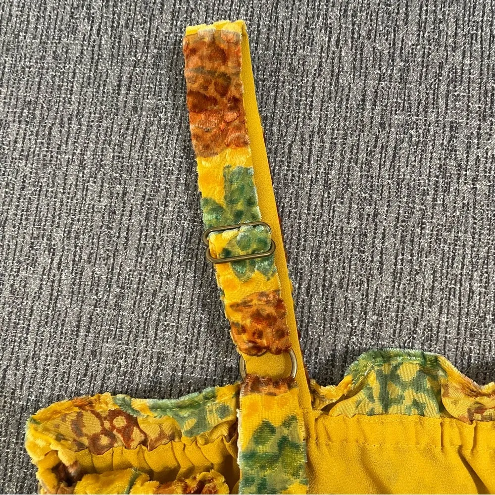 Anthropologie Felipa Cropped Velvet Tank Top - Image 11