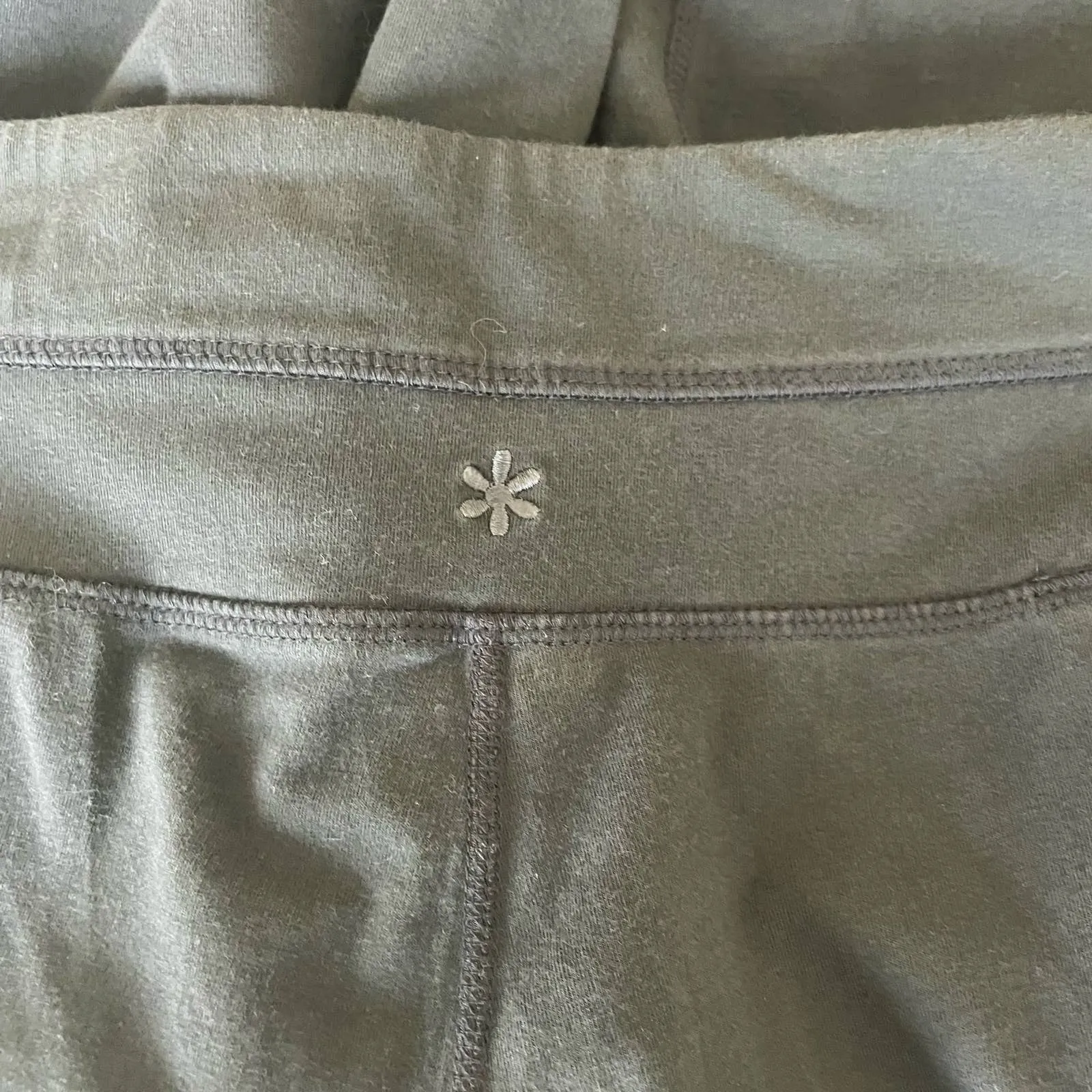 Old Navy Women Joggers M Gray Wide Leg Stretch Leggings Leisurewear Yoga‎ Comfy - Image 6