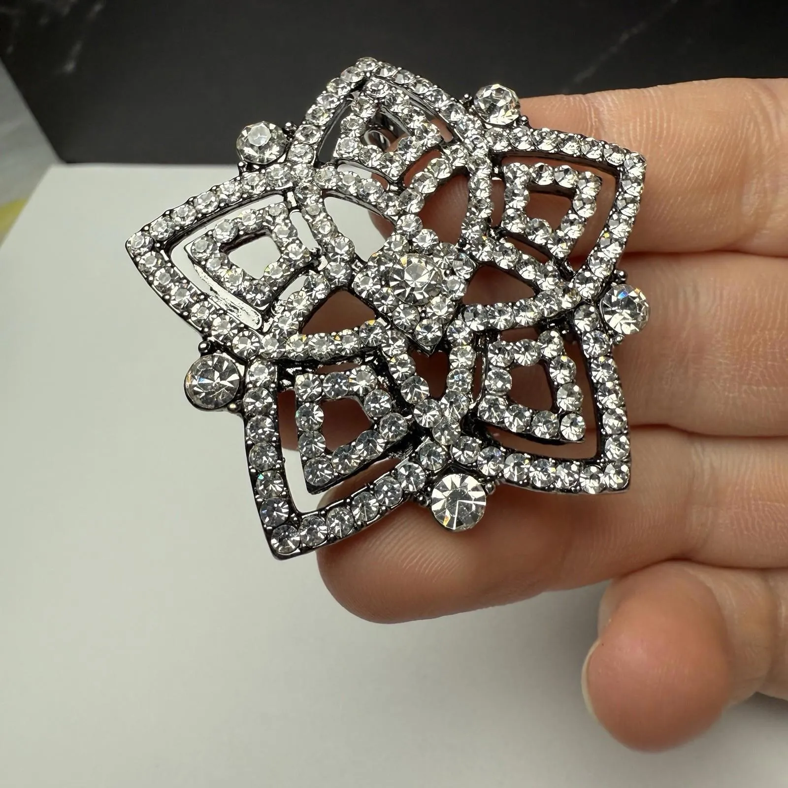 Winter Snowflake Rhinestone Brooch Pin Gunmetal Tone Christmas Dual Pendant - Image 9