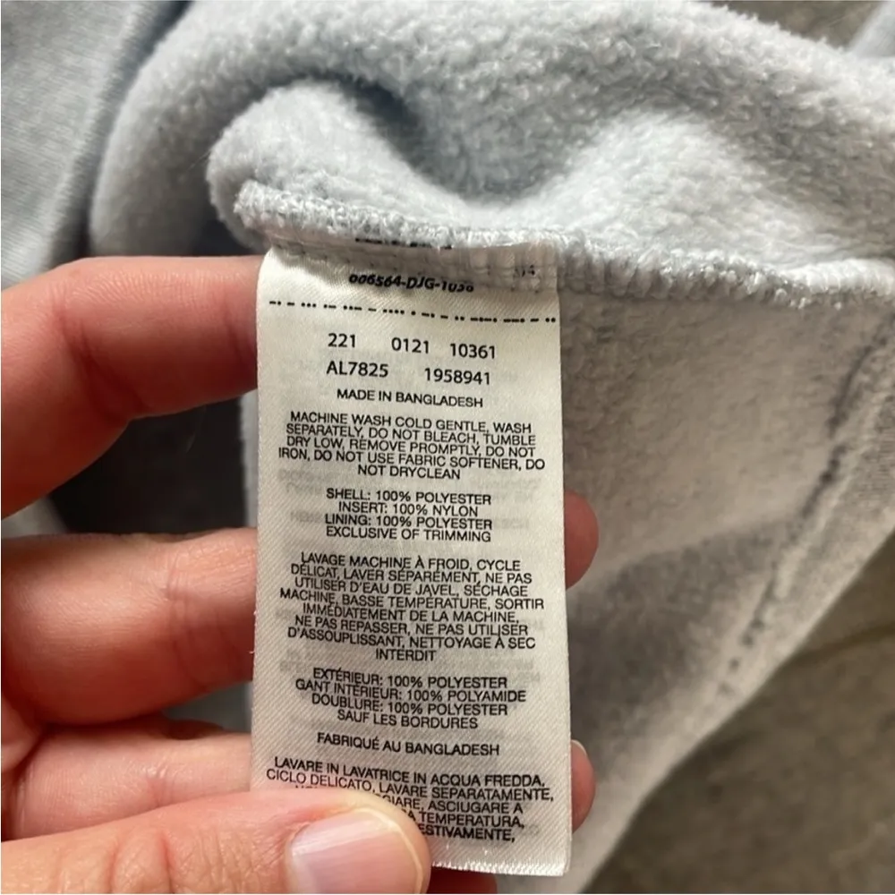 Columbia Size Small Light Grey 1/4 Zip Activewear Pullover Top. - Image 6