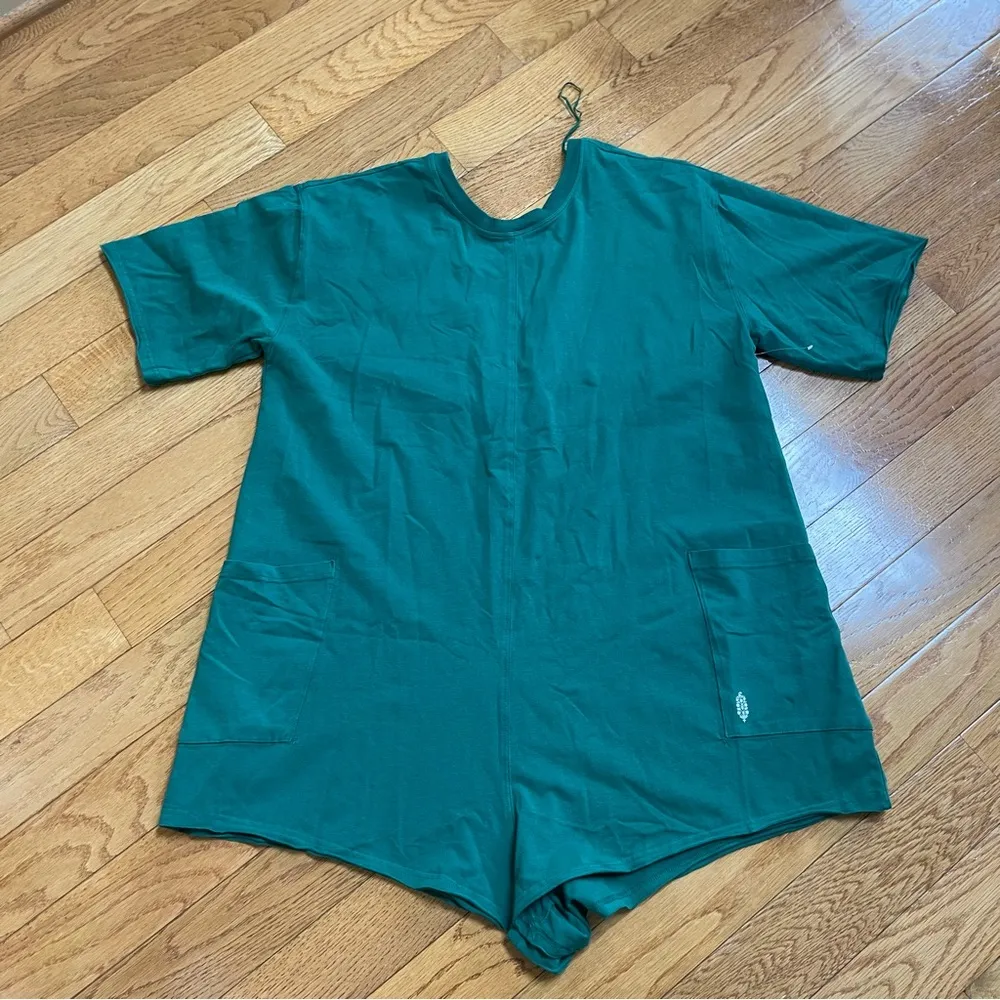 FREE PEOPLE FP MOVEMENT HOT SHOT TEE ROMPER Heritage Green Sz L - Image 4