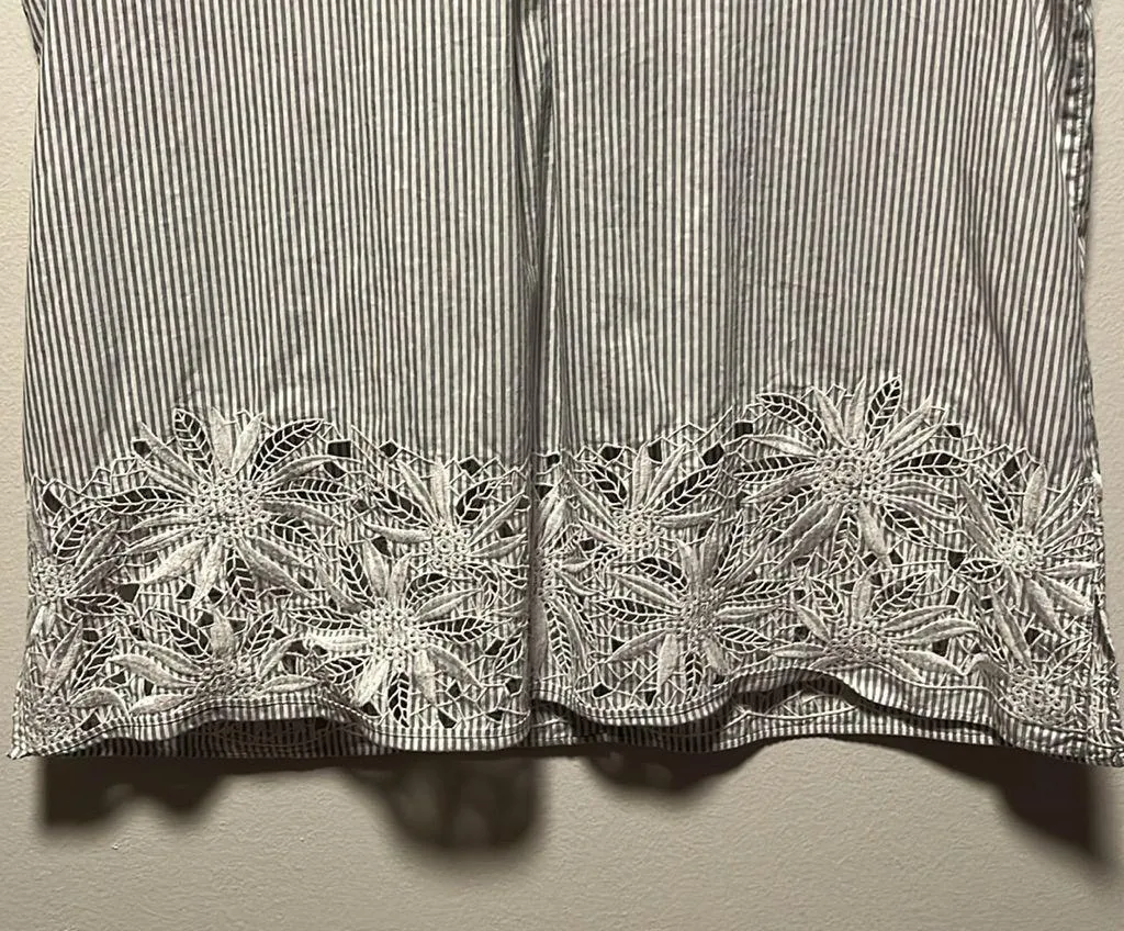 LAFAYETTE 148 Blue and White Stripe Sleeveless Blouse, Embroidered Hem, Size L Size L - Image 9