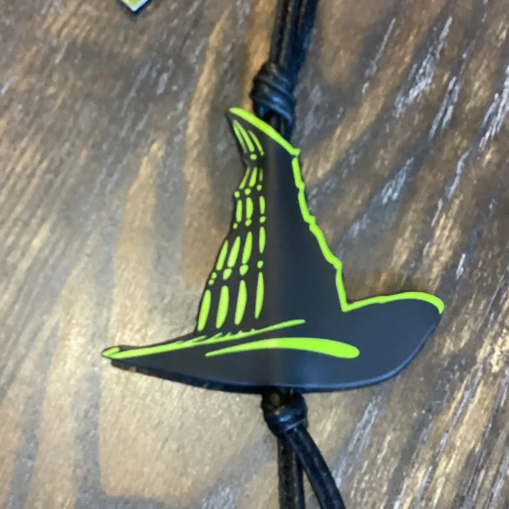 Vera Bradley Black and Green Wicked Witch Hat Bag Charm - Image 4