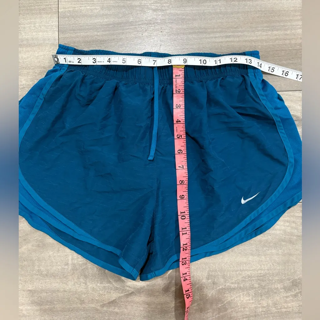 Nike Women's Teal Athletic Shorts Size L - Image 5