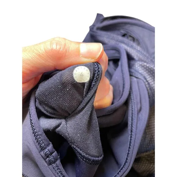 Lululemon Women‎ 4 Pushing Limits Tank Midnight Navy Mesh Overlay Built in Bra - Image 12