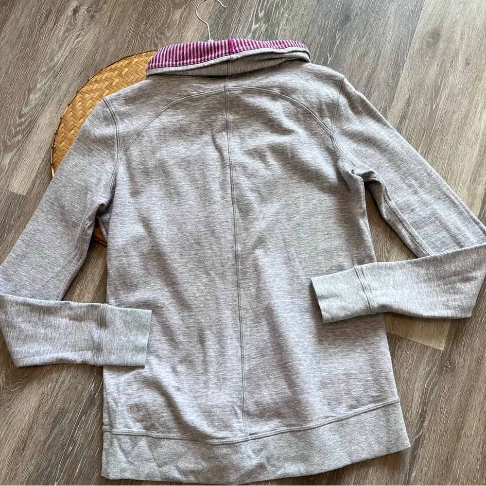 Lululemon in‎ a cinch pullover - Image 2