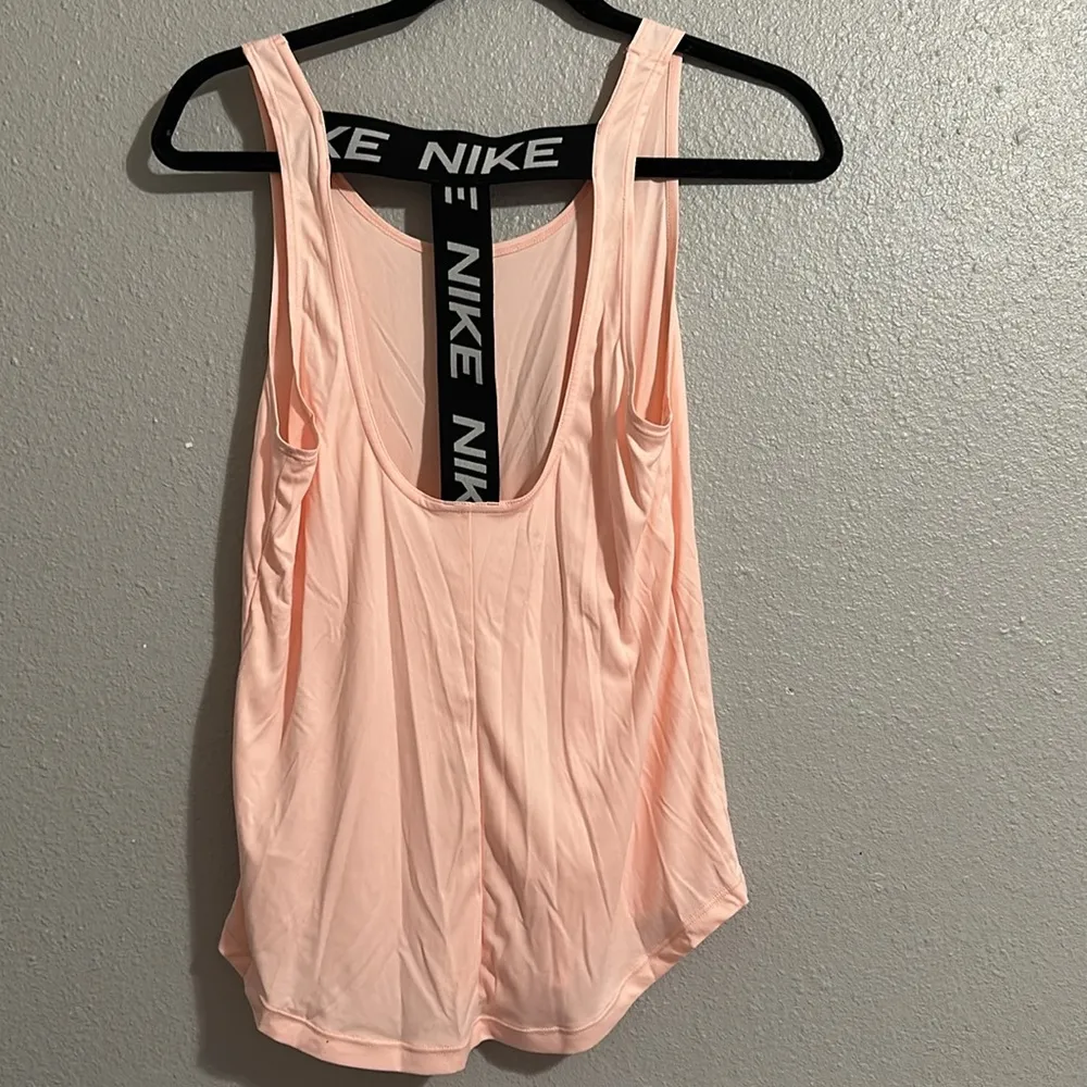 New without tags Nike Women’s DriFIT Victory Elastika Athletic Tank Top EUC - Image 3