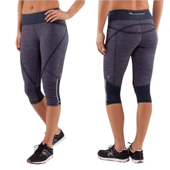 Lululemon Run Pace Crop Legging Tight Wee Are From Space Deep Indigo Size 4 - Image 2