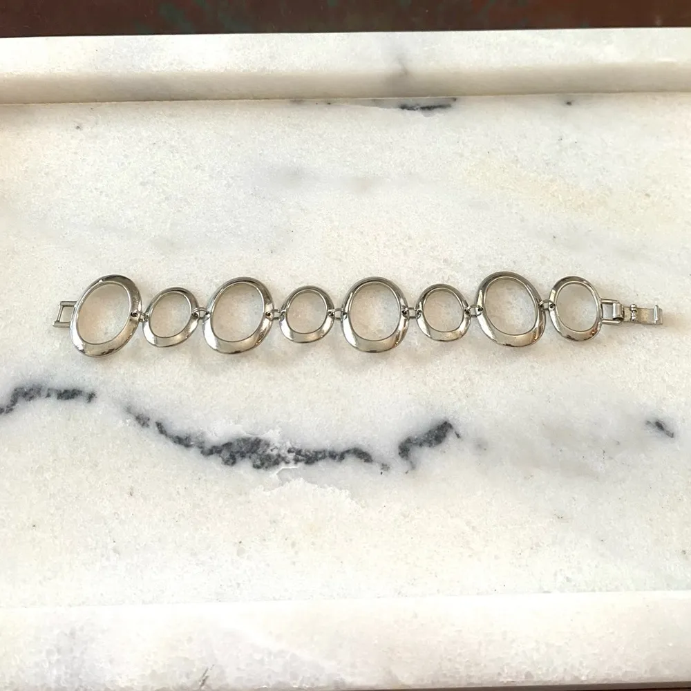 Silver Oval Link Bracelet - Image 2