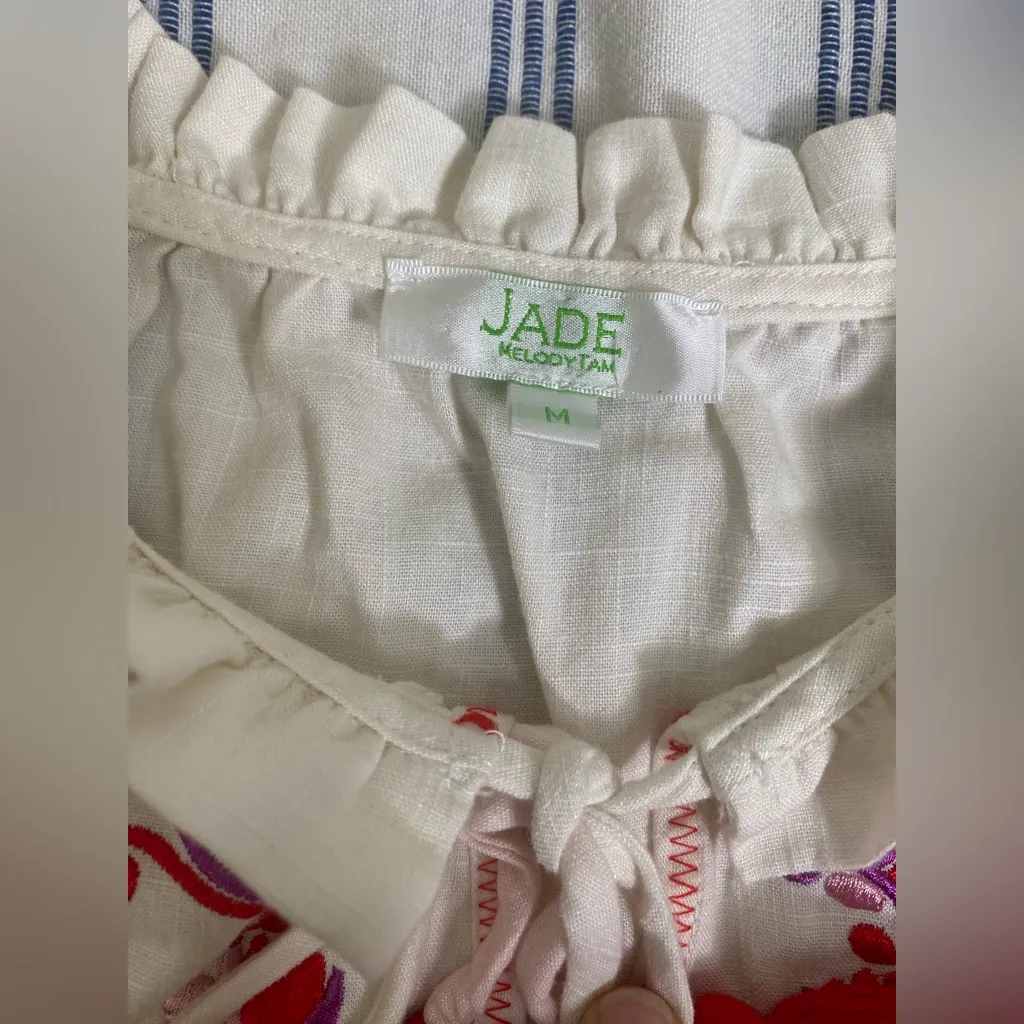 Jade by Melody Tam Ivory Embroidered Blouse Size Medium Line. Cotton Blend Red - Image 10