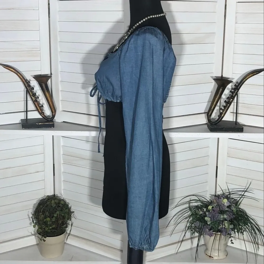 Forever 21 Cropped Chambray Blue Top Tie Front Long Sleeve Small - Image 5