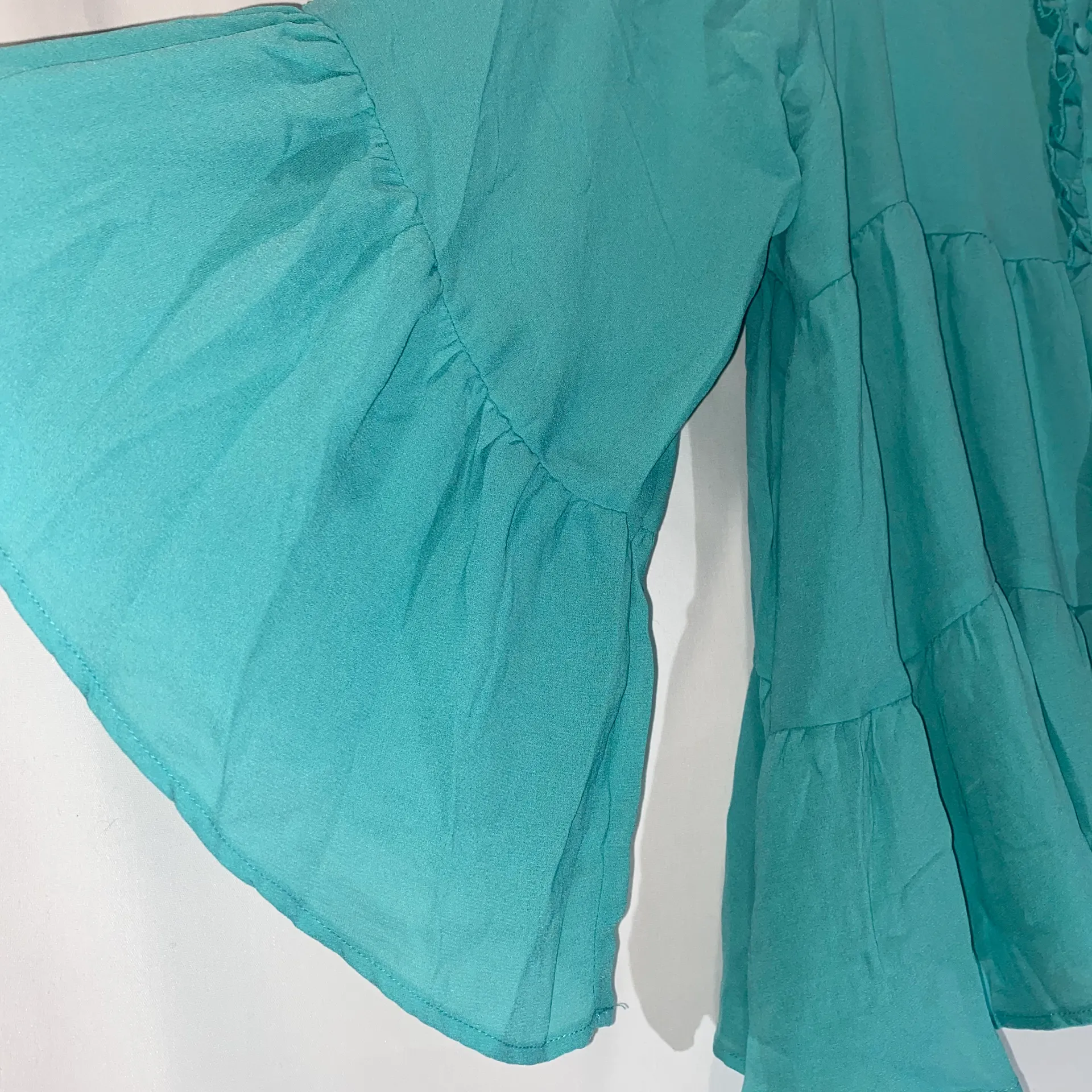 easel Blue Ruffle Top Women’s Small - Image 3