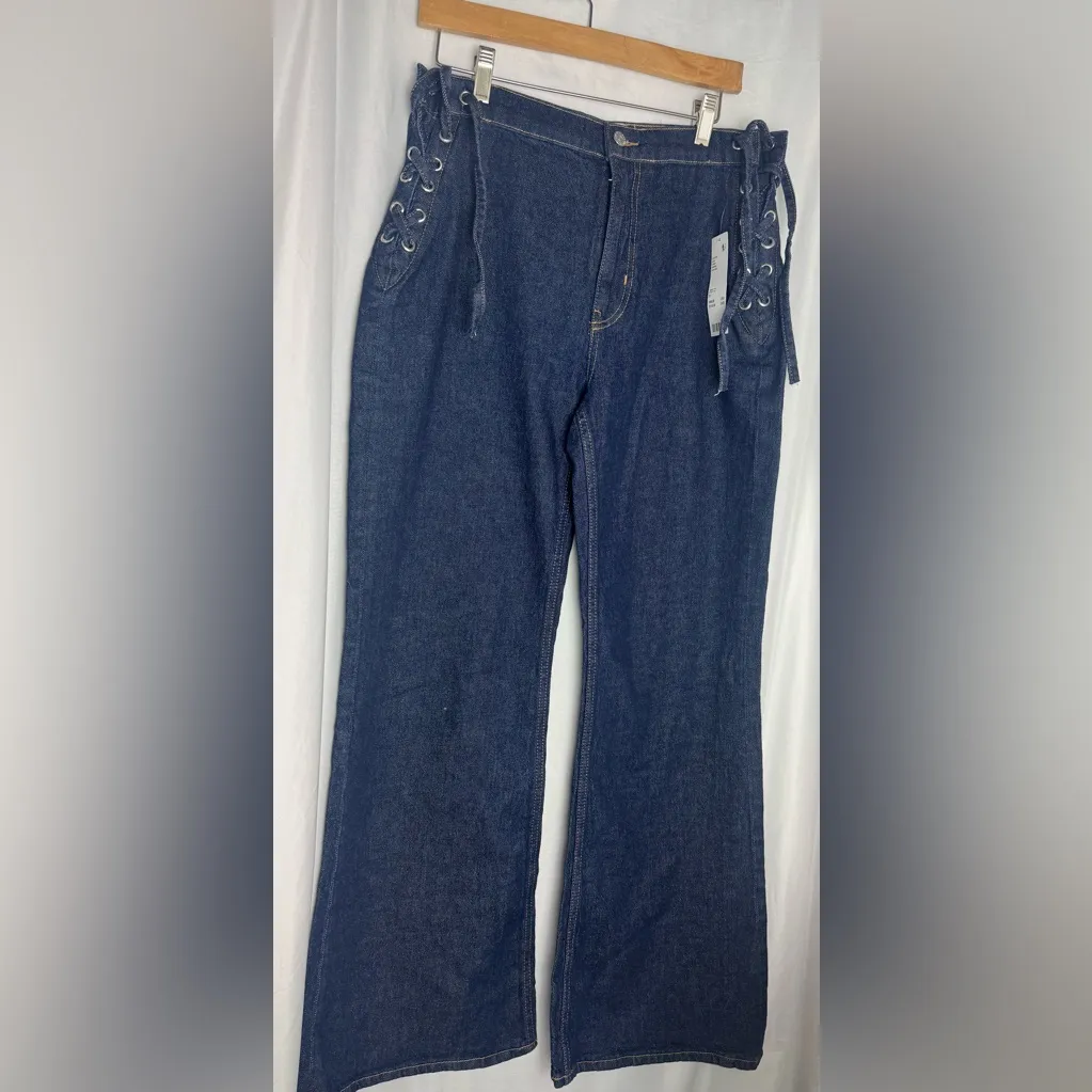 BDG Stylish Blue Lace-Up Women Jeans wide leg high rise 
NWT 29 - Image 4