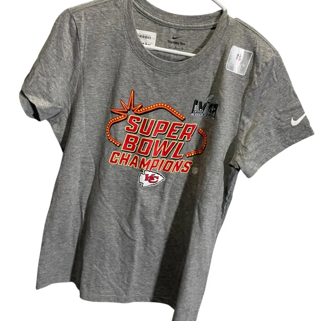 Kansas City Chiefs Super Bowl Champions Nike T-Shirt Size L Grey Womens - Image 2