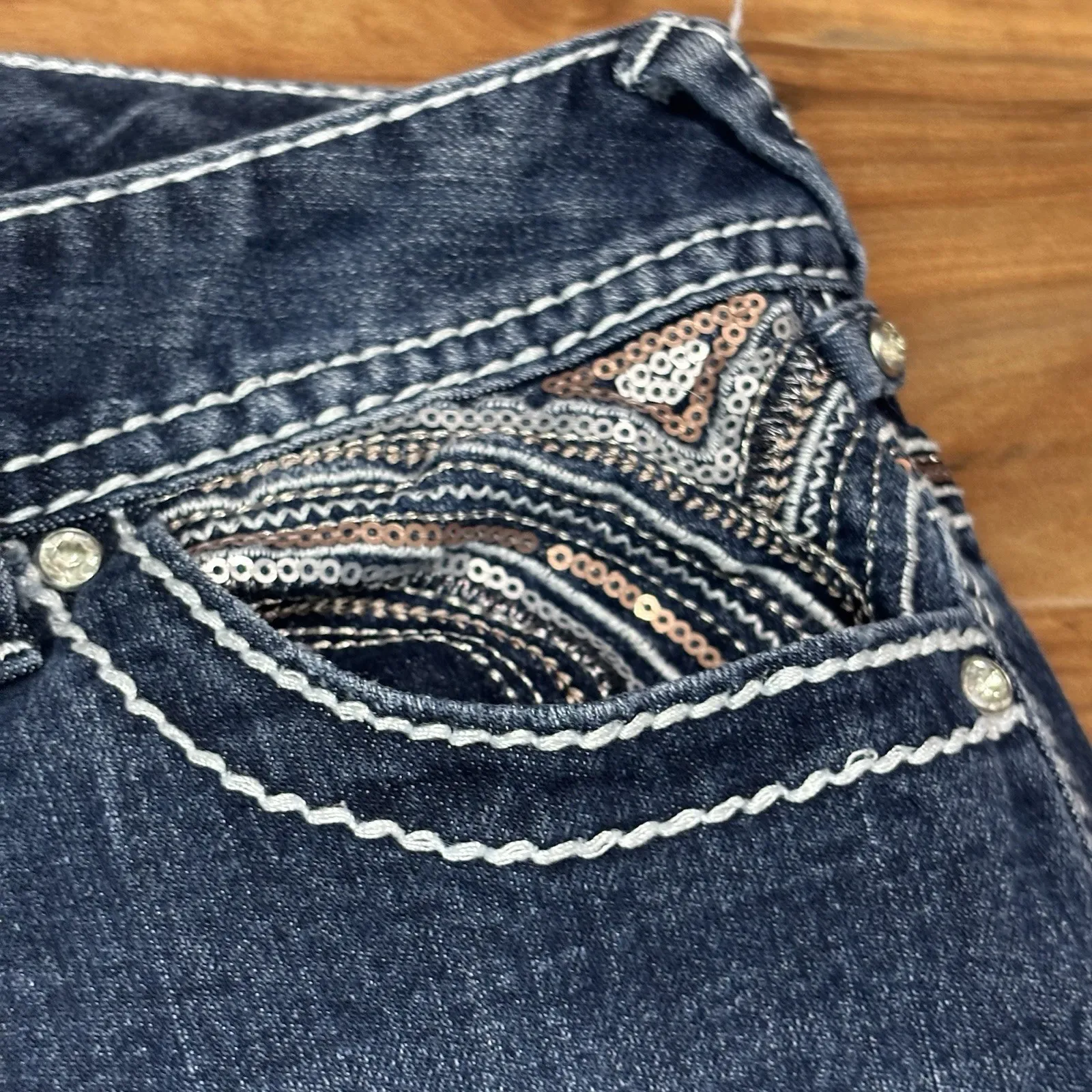 Maurices Womens Embellished Sequin‎ Low Rise Y2K Dark Washed Jeans Size 7/8 Reg - Image 5