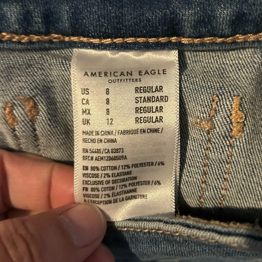 American Eagle Medium Wash Next Level Stretch Hi-Rise Mini Skirt Size 8. - Image 7