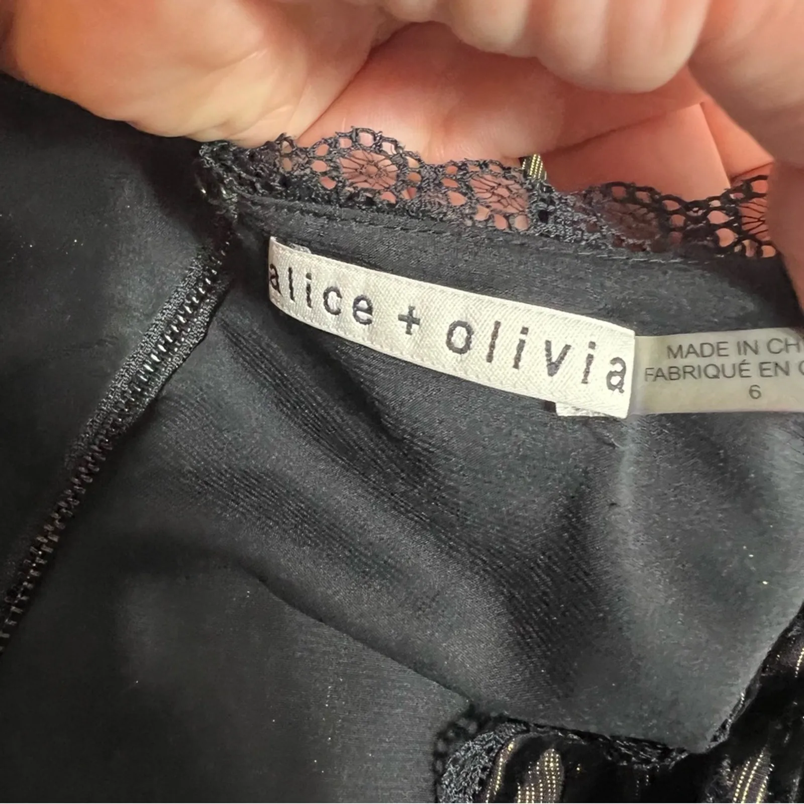 Alice + Olivia Aria Metallic cold shoulder mini dress Sz 6 - Image 7