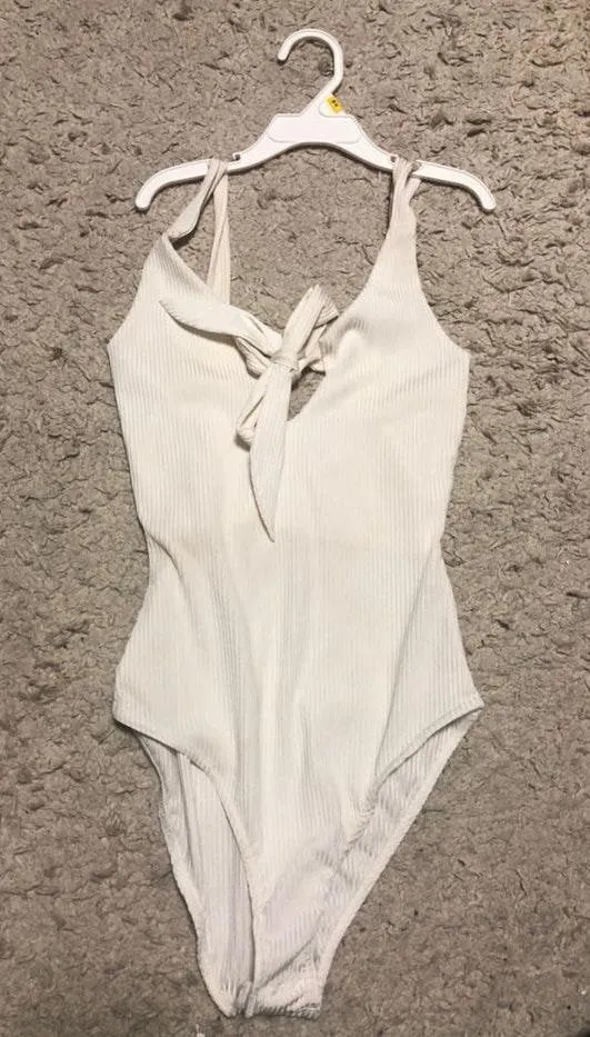 Missguided White Tie Bodysuit - Image 2