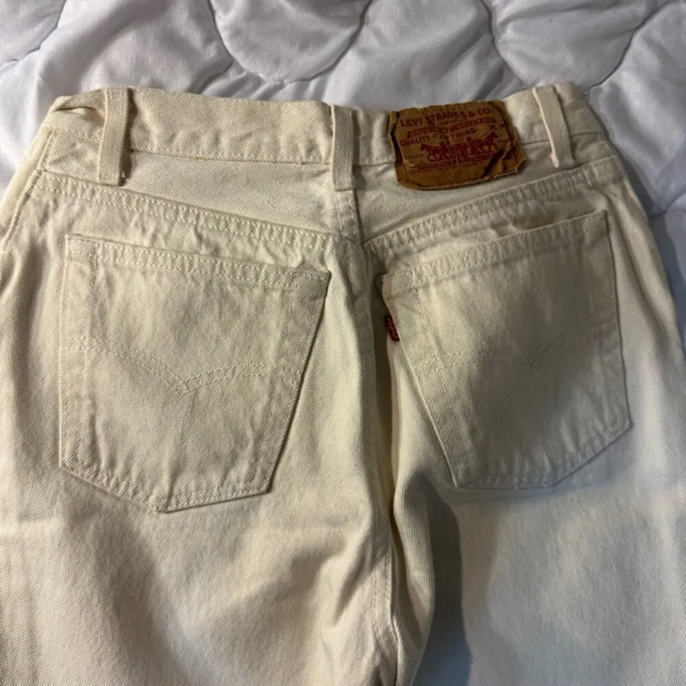 Levi’s Vintage 501 Size 7 Inseam 25 inches Made in USA 1991 - Image 3