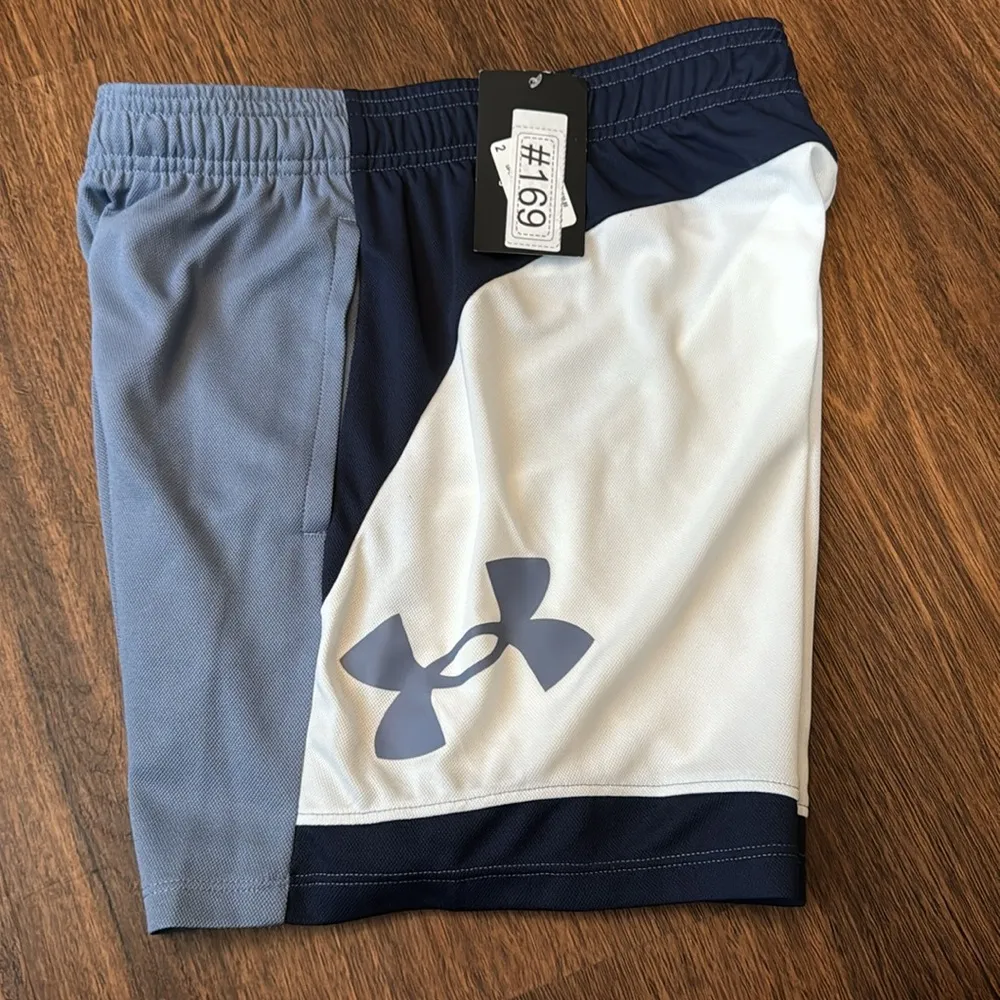 Under armour shorts - Image 7