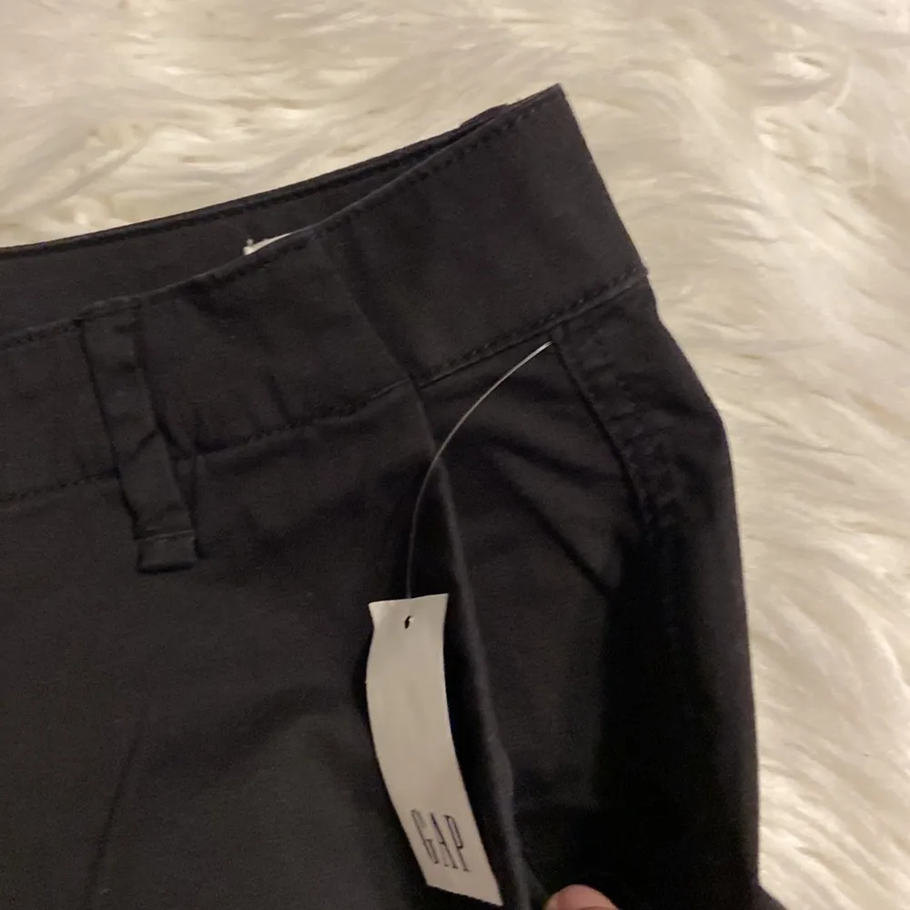 GAP Black Bermuda City Shorts Tailored Casual Style size 2 waist 30” inseam 5” - Image 6