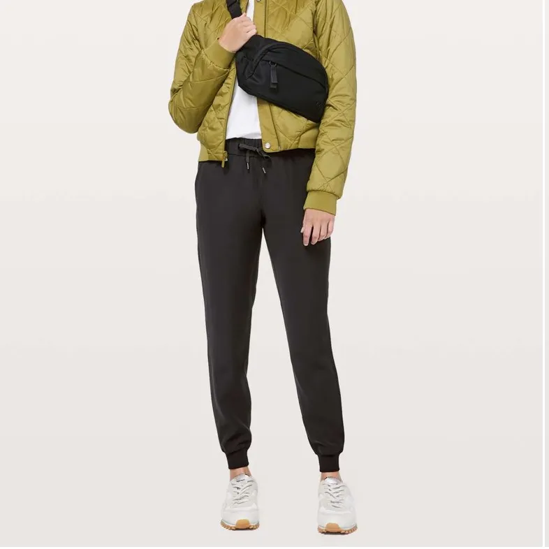 lululemon athletica On The Fly Black Joggers - Image 3