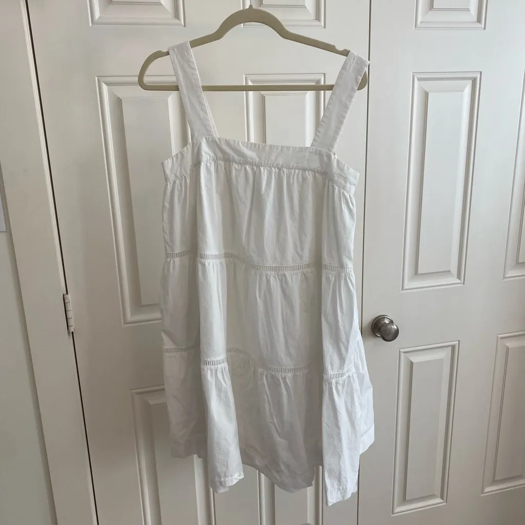White Tiered Square Neck Sundress w/ Pockets Size 8 - Image 3