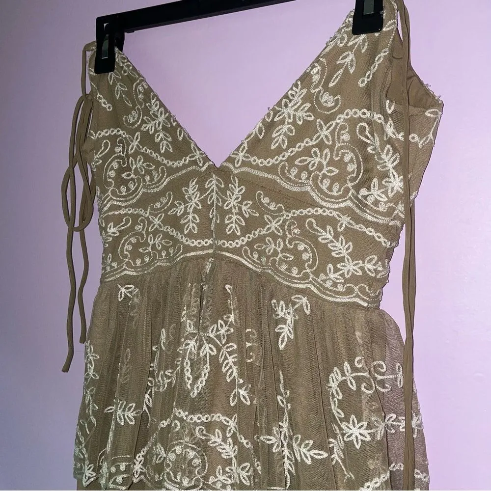 Tularosa XS Maxi Dress Tie Strap Tiered Embroidered Boho Cottagecore - Image 2