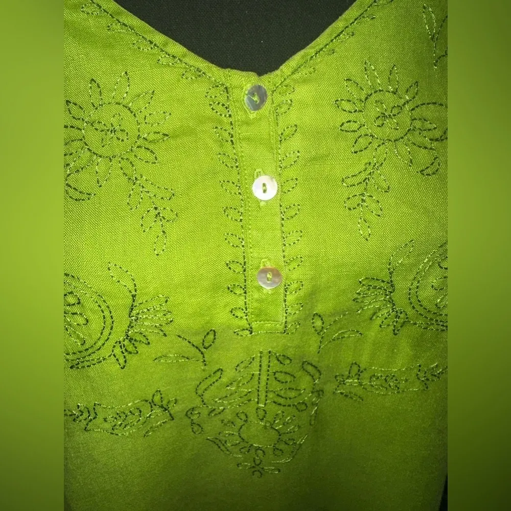 EUC IRISH LINNEN LIME GREEN TUNIC SHIRT VNECK WITH NECK EMBELLISH SZ XL - Image 5