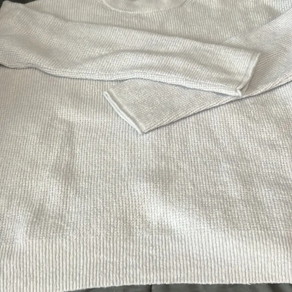 JCrew Point Sur Button Back Sweater Size Medium - Image 9