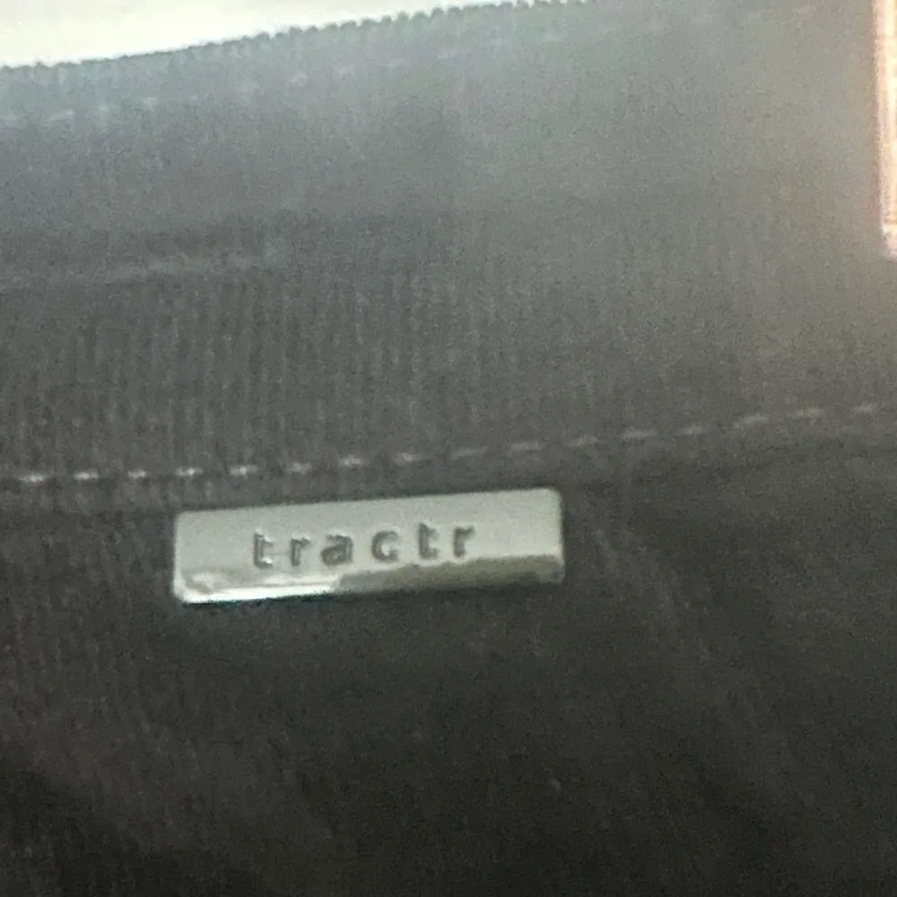 Tractr Women’s High Rise Flare Slim Fit Jeans Black Velvet Size 8 NWT - Image 6