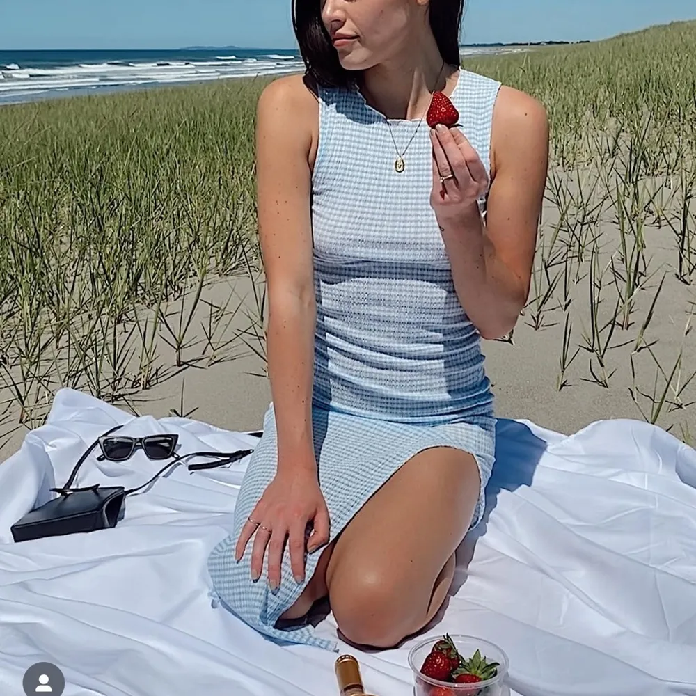 Aritzia Wilfred verona midi dress slit baby blue bodycon textured sleeveless - Image 10