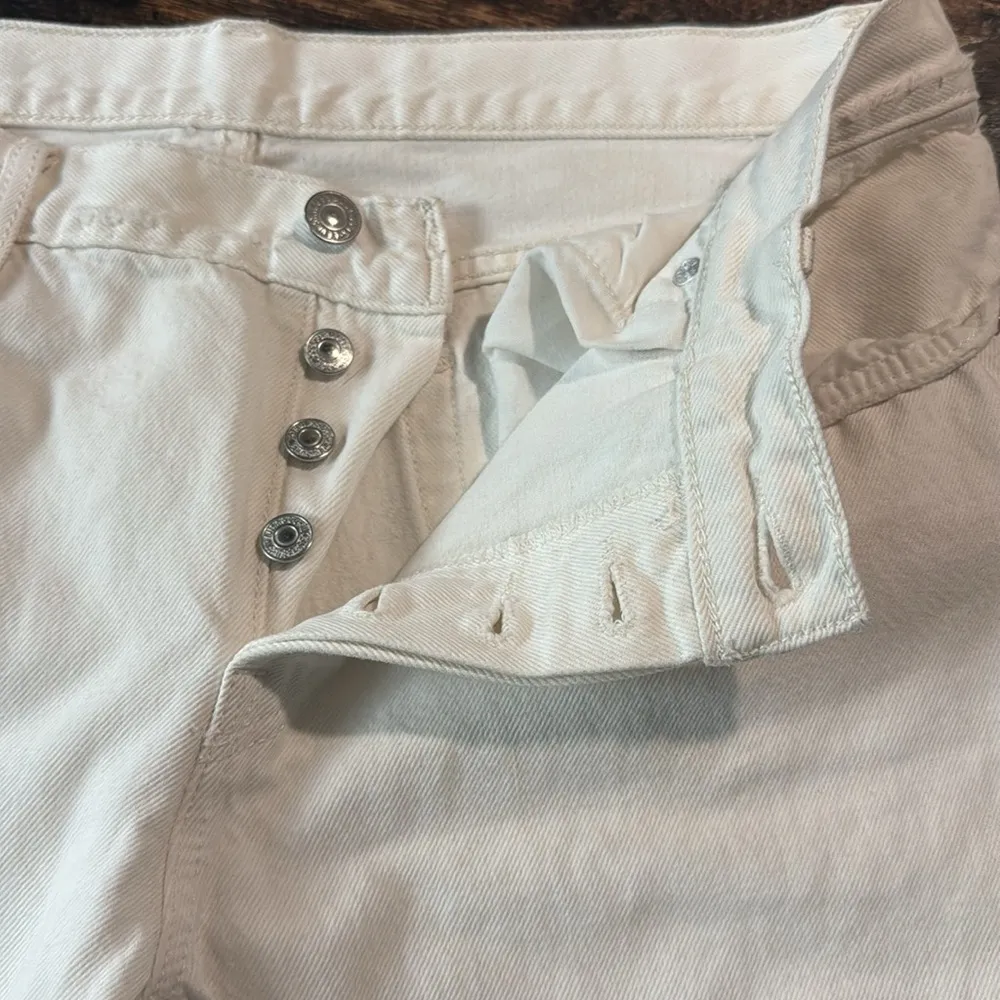 White 501 ct size 29 jeans distressed - Image 6