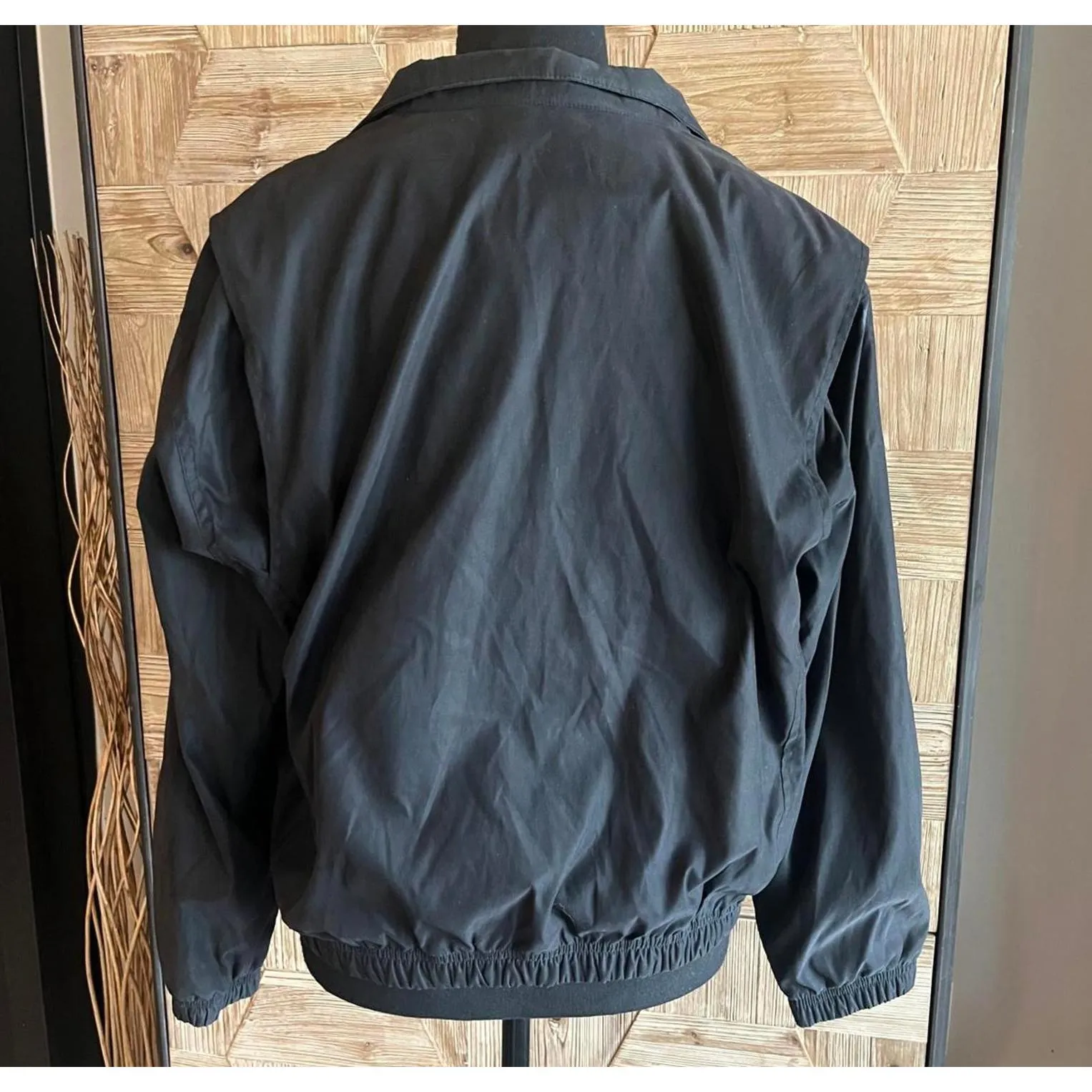 Vintage Antigua Women's Black Jacket Size M 3/4 Zip Pullover - Image 4