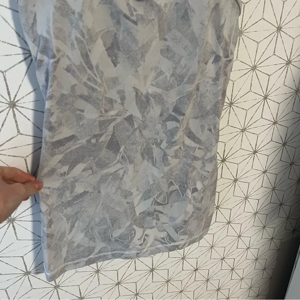 Lululemon Power Pose Tank *Light Support 
Jasmine White Multi / Alpine White - Image 6