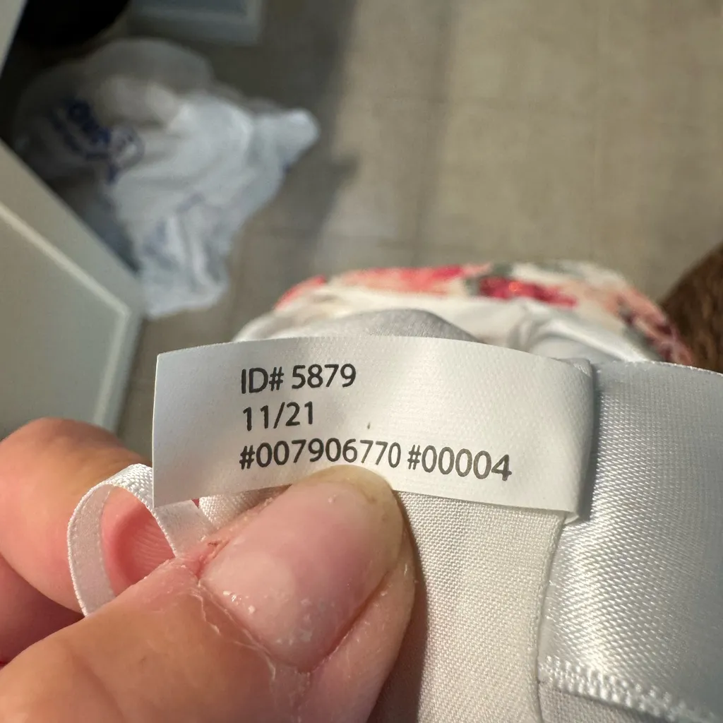 NWT‎ Express Metallic Floral One Shoulder Romper, Small - Image 13