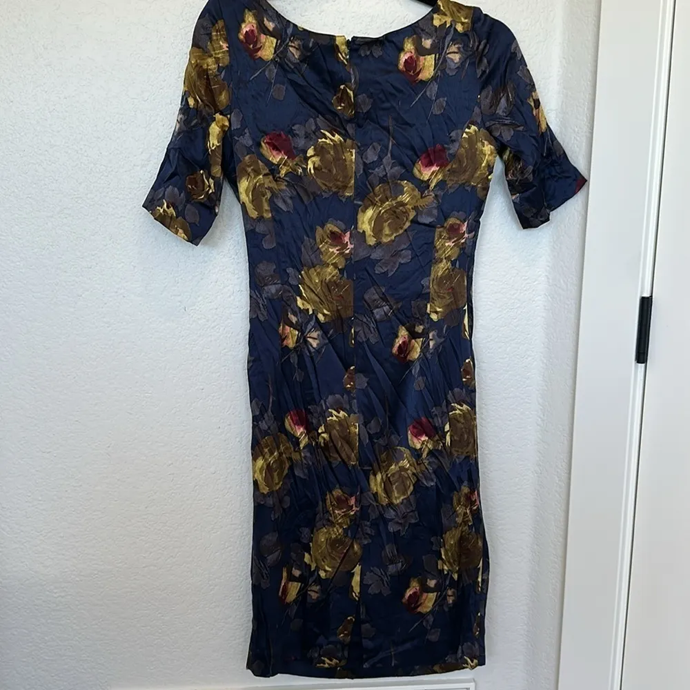 St. John Modern Silk Floral Stretch Dress - Size 2 - Image 7