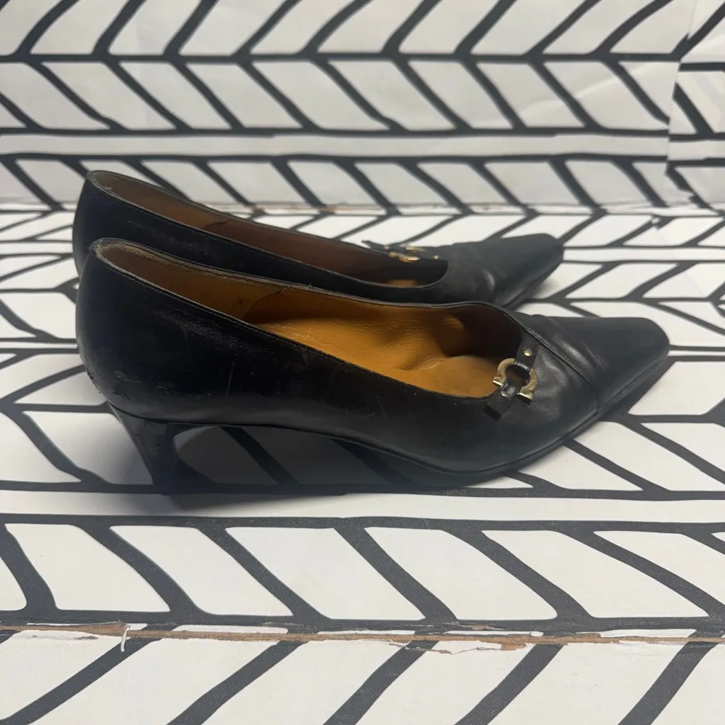 Salvatore Ferragamo black leather pumps size 7.5 - Image 6